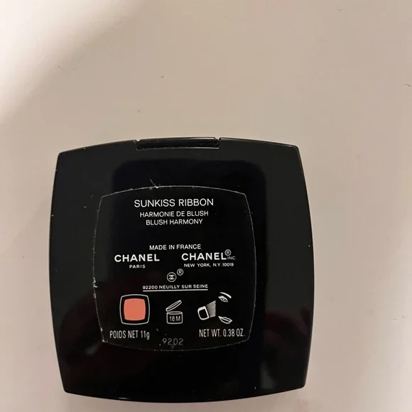 CHANEL Black Blush Harmony Compact - Picture 4 of 5